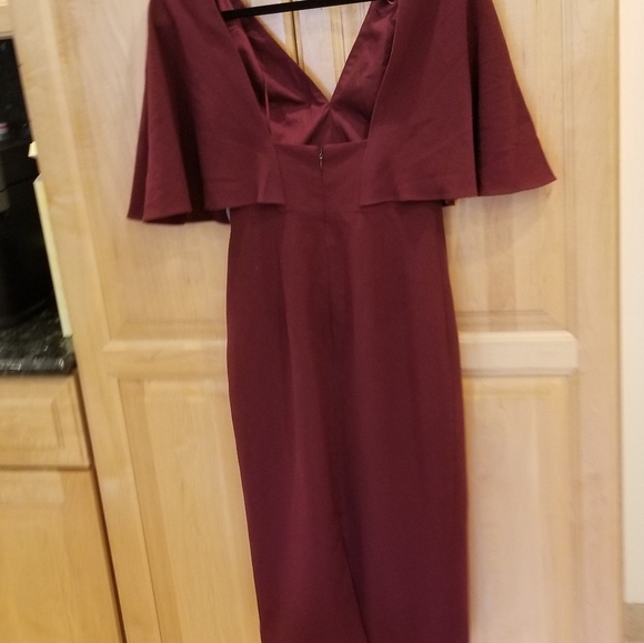 Dress The Population Louisa Butterfly Sleeve Dress - Picture 9 of 10